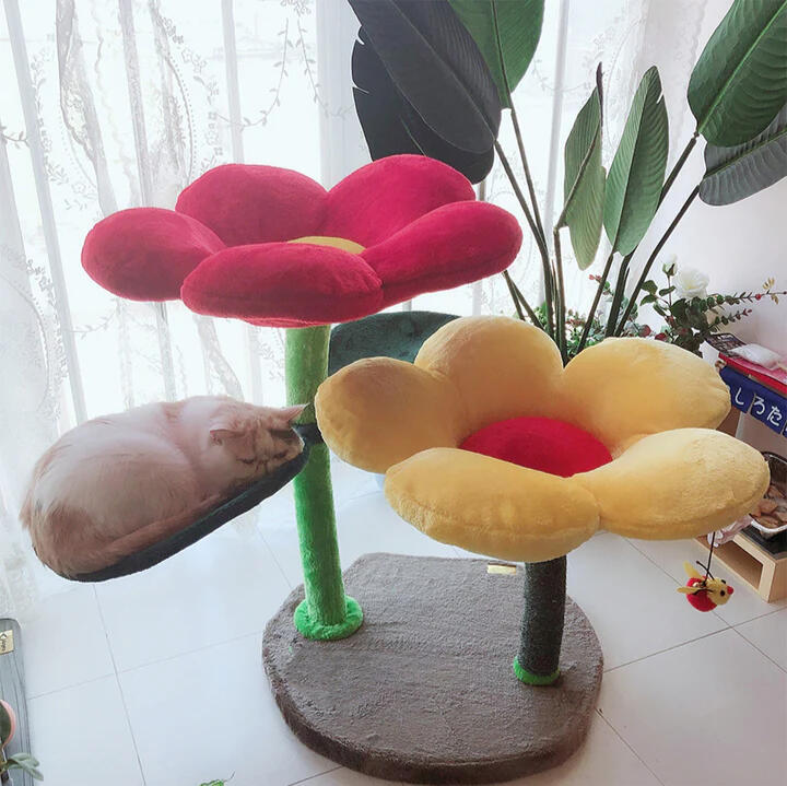 Flower Shaped Cat Tree