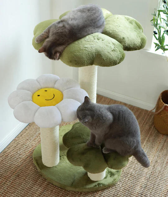 Four Leaf Clover Cat Tree